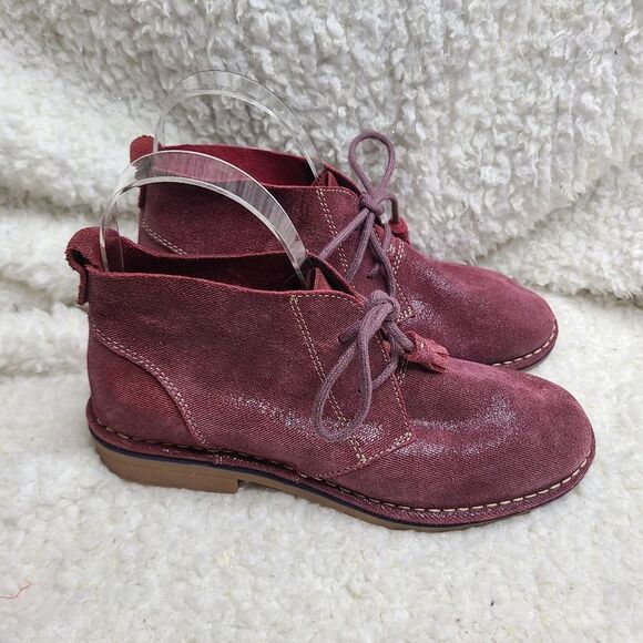 Hush Puppies Cyra Catelyn Chukka Desert‎ Ankle Boots Wine Suede Womens sz 7.5 - Picture 1 of 9
